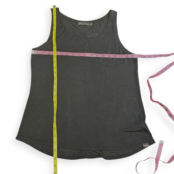 PRANA Women’s Black Foundation Scoop Neck Pocket Tank Top Size Medium - Picture 7 of 7